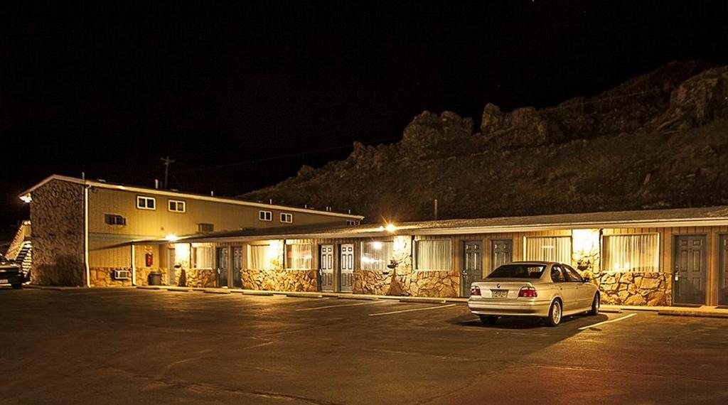 Three Rivers Inn Biggs Junction Экстерьер фото